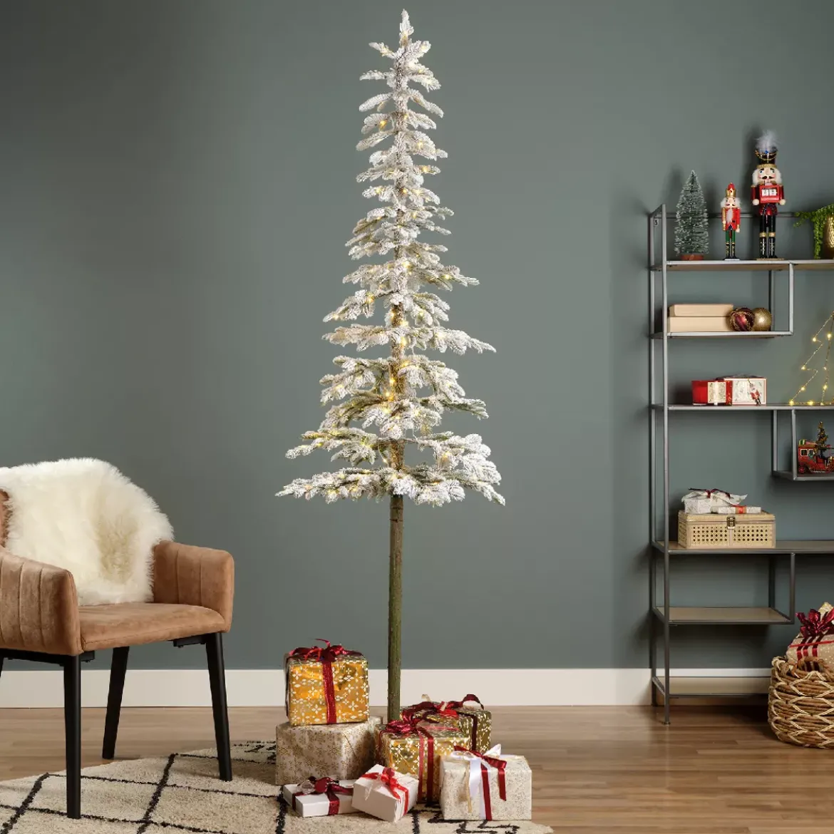 Albero di Natale artificiale luminoso 200 LED H210 cm Sierra Verde innevato