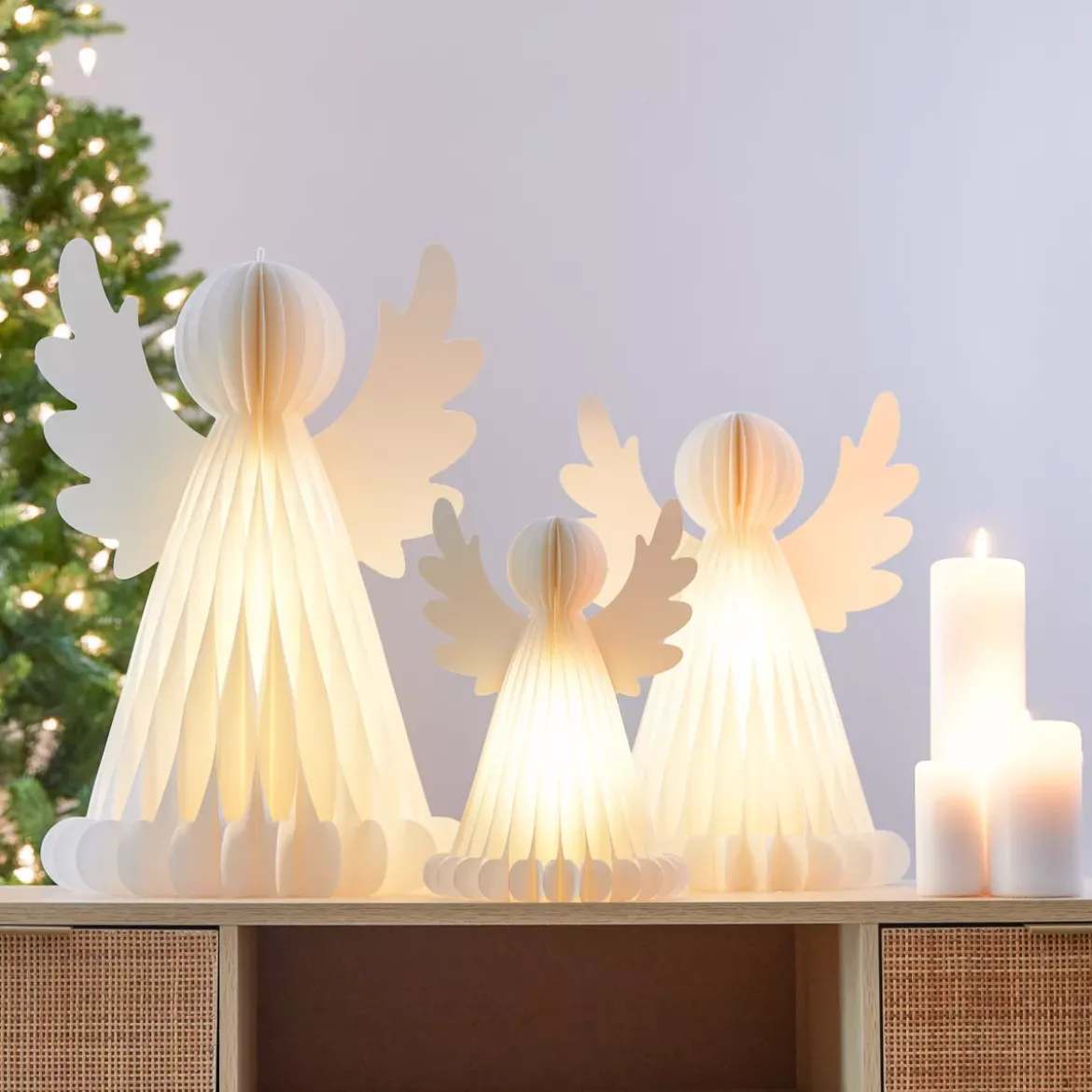 Angelo luminoso con pile 6 LED (H50 cm) Carta con chiusura magnetica Bianco