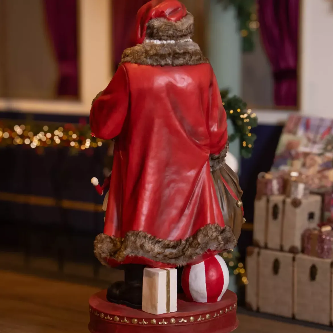 Babbo Natale tradizionale Gigante (H166 cm) Klaus e i regali