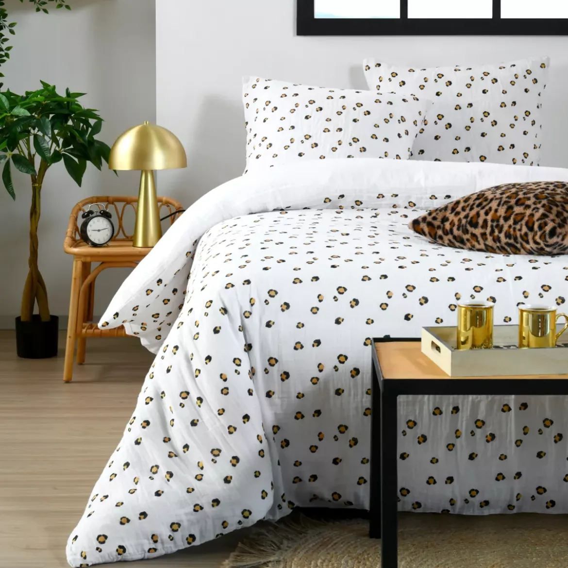 Copripiumino e due federe in doppio cotone (240 x 220 cm) Baguy Marrone