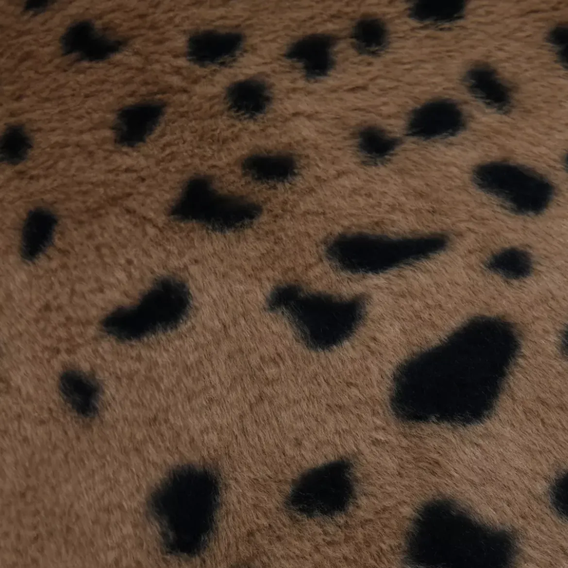 Cuscino quadrato in finta pelliccia leopardata (45 x 45 cm) Fauves Cioccolato