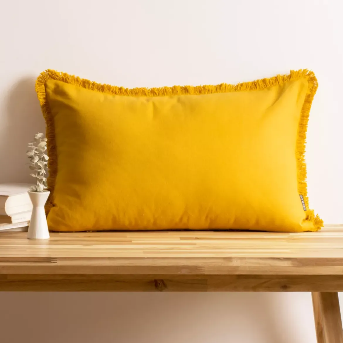 Cuscino rettangolare in cotone (40 x 60 cm) Pixel con frange Giallo senape