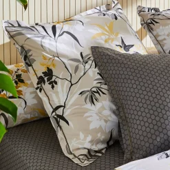 Federa cuscino letto quadrata in percalle di cotone (65 x 65 cm) Asia Beige