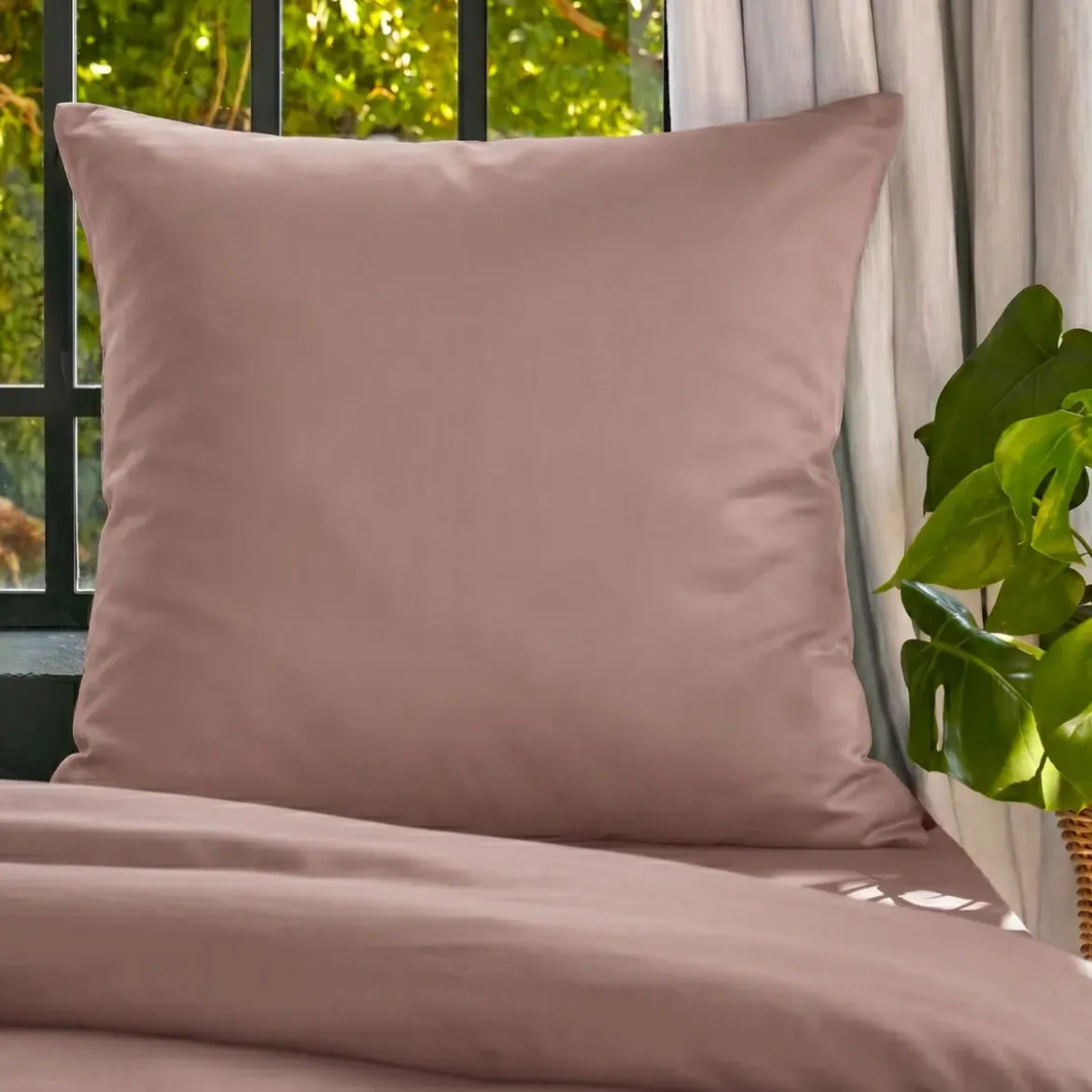 Federa per cuscino da letto quadrata in lyocell Tencel™ lavato (80 x 80 cm) Olivia Rosa blush