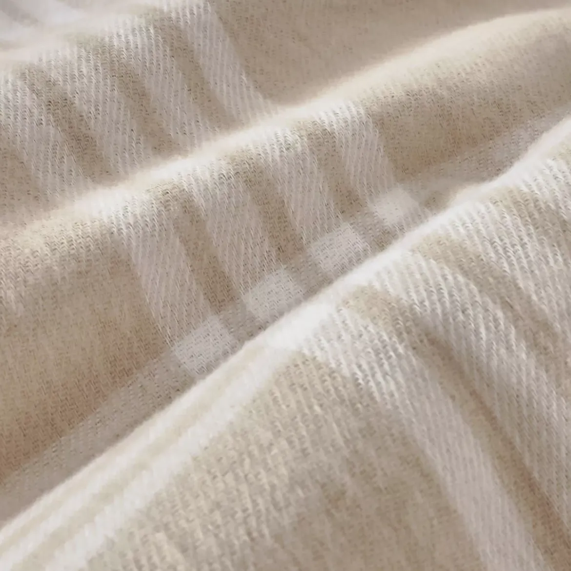 Federa per cuscino quadrata flanella di cotone (63 x 63 cm) Nina quadri Beige