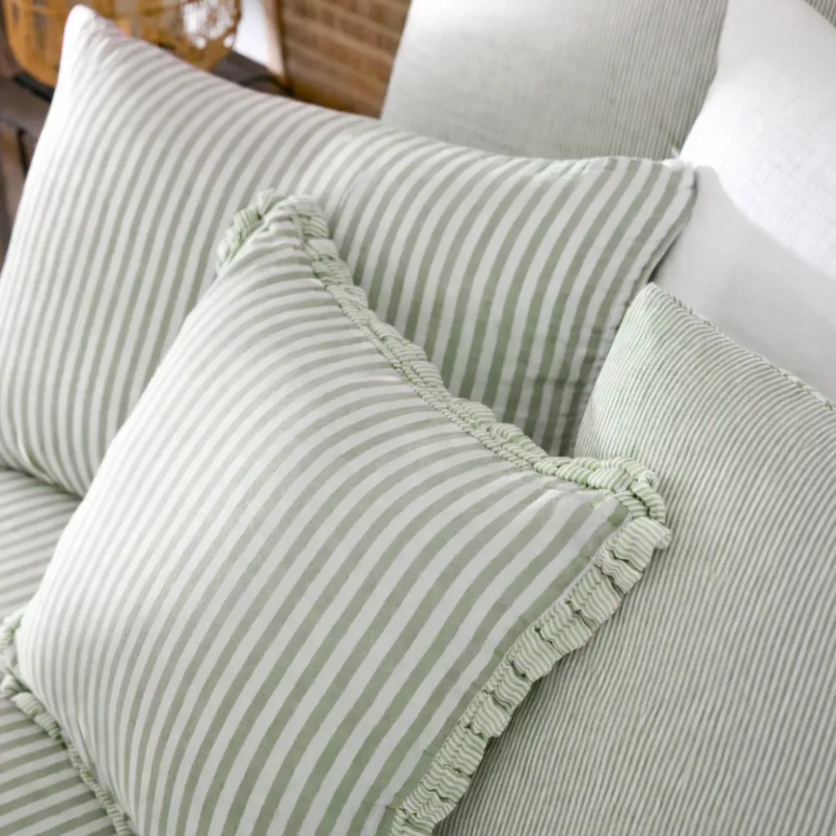 Federa per cuscino quadrata in garza di cotone (60 x 60 cm) Gaïa a righe Verde eucalipto