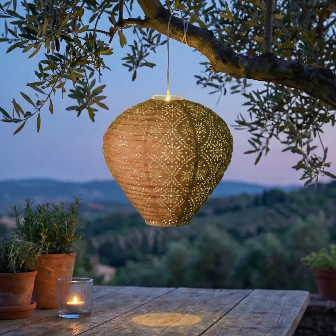 Lanterna solare da giardino sospesa (H28 cm) traforata Marrone