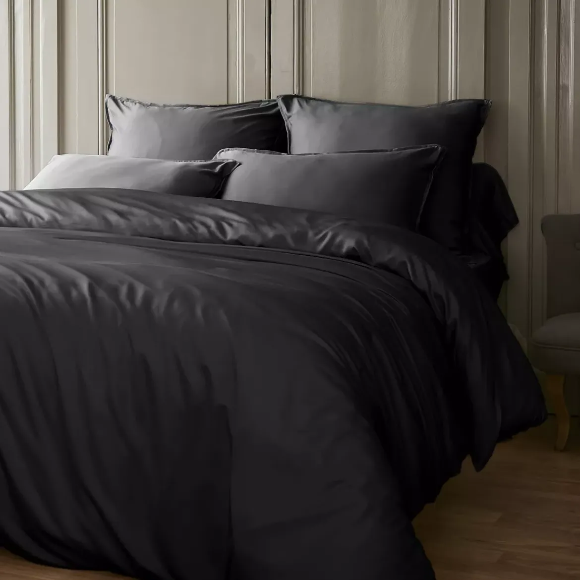 Lenzuolo sotto con angoli in raso di bambù (90 x 190 cm) Sienna Nero