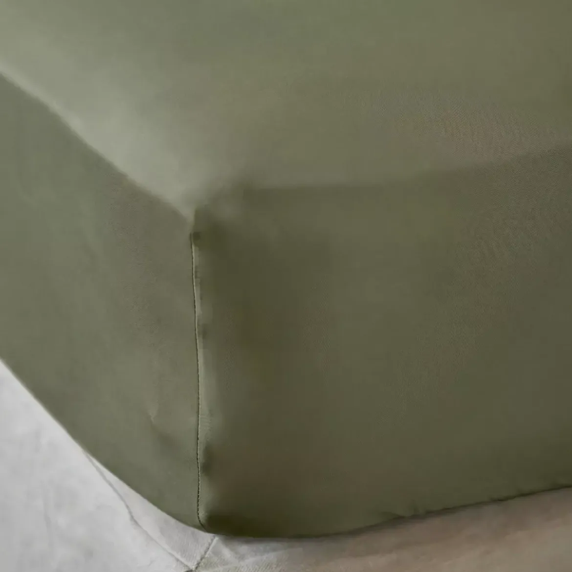 Lenzuolo sotto in raso di bambù (90 x 200 cm) Sienna Verde rosmarino