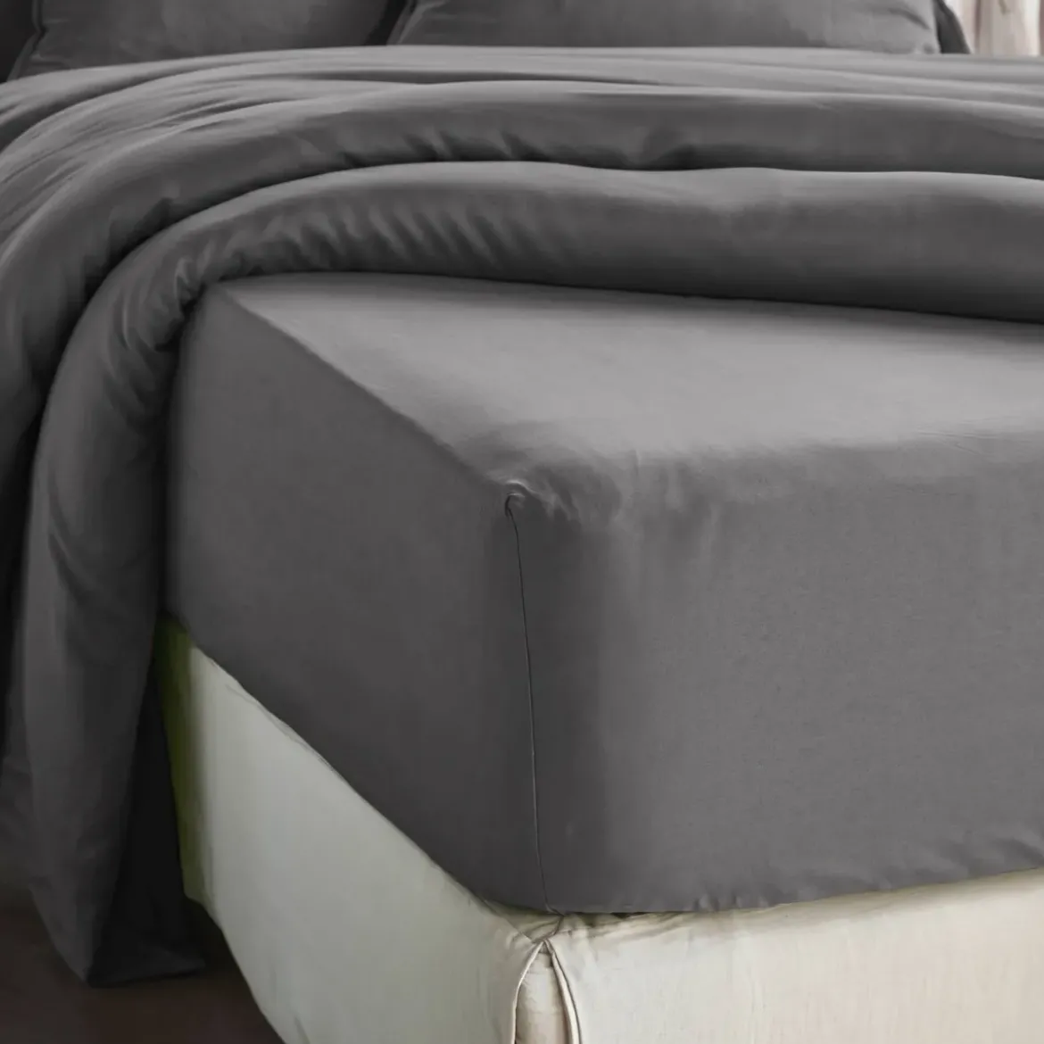 Lenzuolo con angoli in lyocell Tencel™ (140 x 190 cm) Olivia Grigio granito