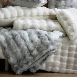 Plaid in finta pelliccia (130 x 150 cm) Nebraska Grigio perla