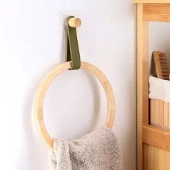 Portasciugamani adesivo arrotondato (D21 cm) Easy Chic Cachi