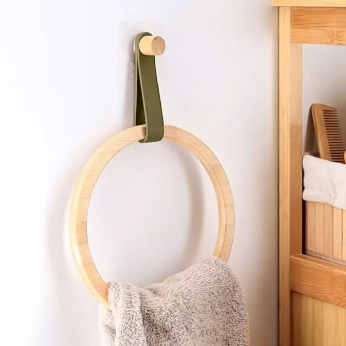 Portasciugamani adesivo arrotondato (D21 cm) Easy Chic Cachi