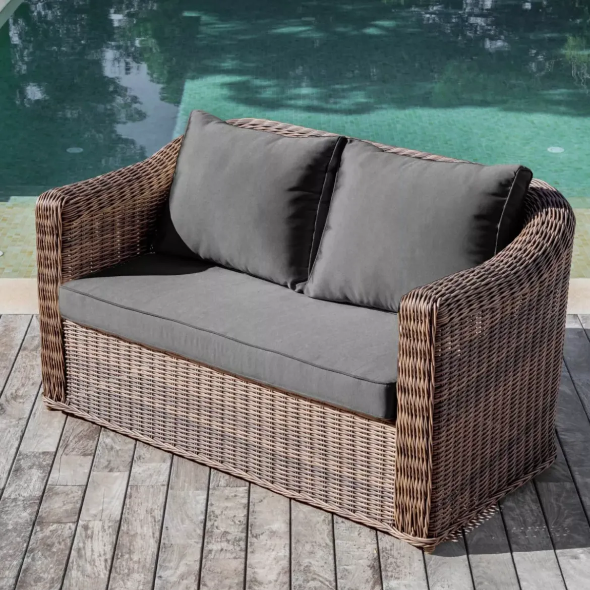 Salotto da giardino in resina intrecciata 7 posti 5 pezzi Calvi Seppia e grigio scuro