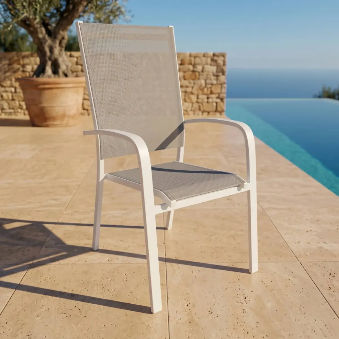 Sedia da giardino impilabile in alluminio con schienale alto Murano Bianco e tortora