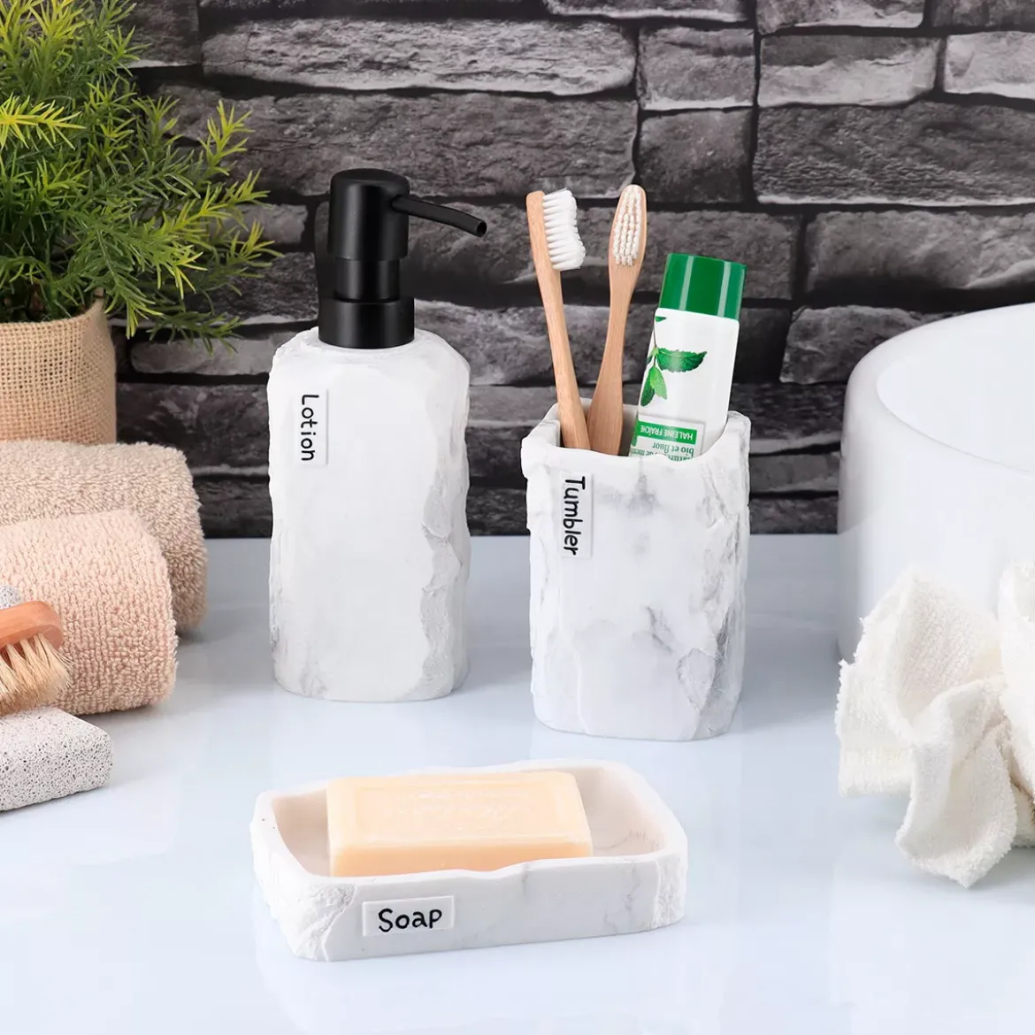 Set bicchiere, portasapone e distributore di sapone in poliresina effetto marmo Paola Grigio