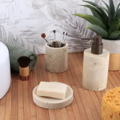 Set di accessori bagno in Travertino Naturale