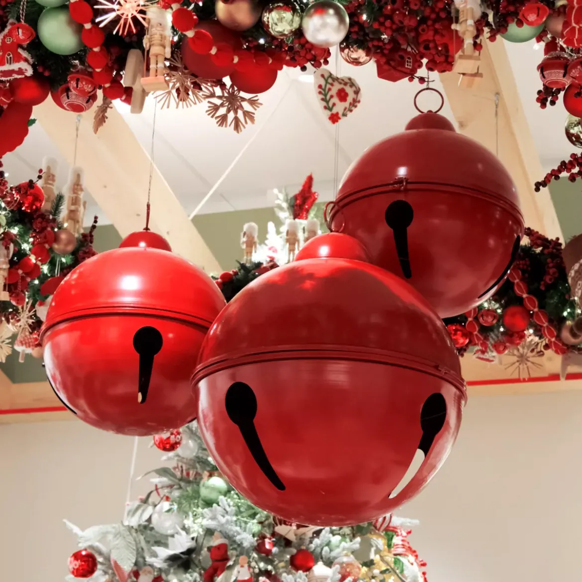 Set di 3 Campane Giganti in metallo da appendere (D52-42-31 cm) Grigioni Rosso