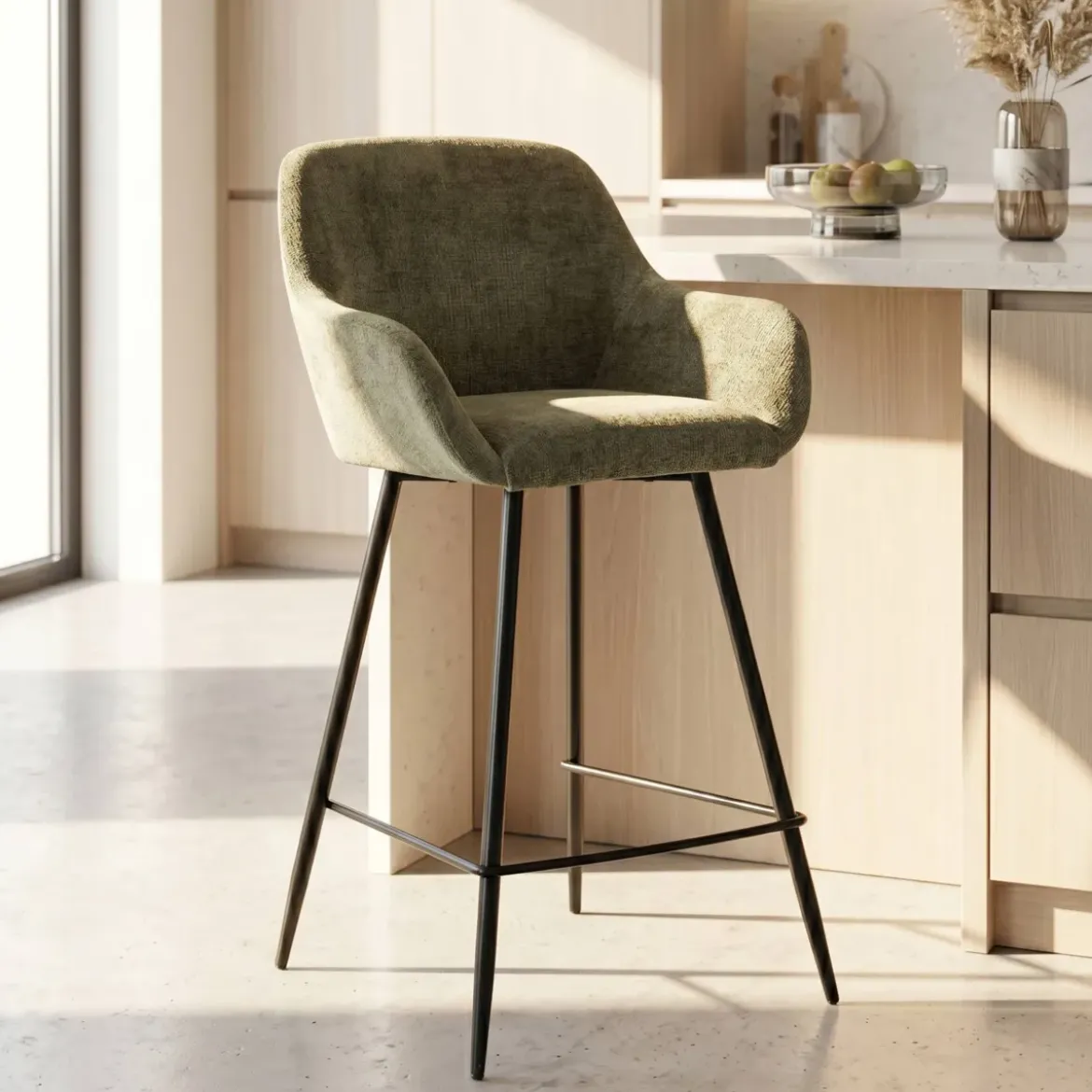 Set di 2 sedie per isola centrale con schienale in tessuto di velluto (Altezza seduta 65 cm) Zola Verde cachi