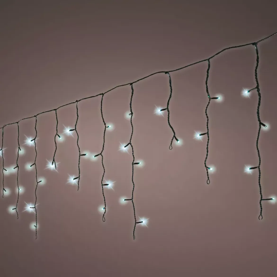 Stalattite luminosa 30 m 900 LED cavo nero Stars Altezza grande XL Timer Bianco freddo