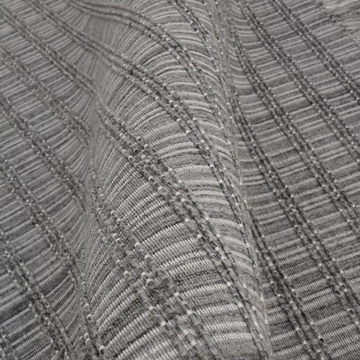 Tappeto da soggiorno rettangolare in materiale riciclato (140 x 200 cm) Priya Grigio