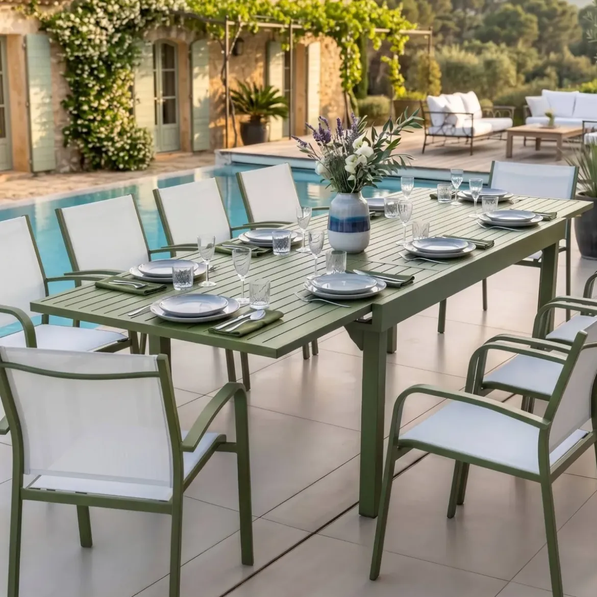 Tavolo da giardino allungabile in alluminio 12 posti (200/320 x 100 cm) Murano Verde oliva