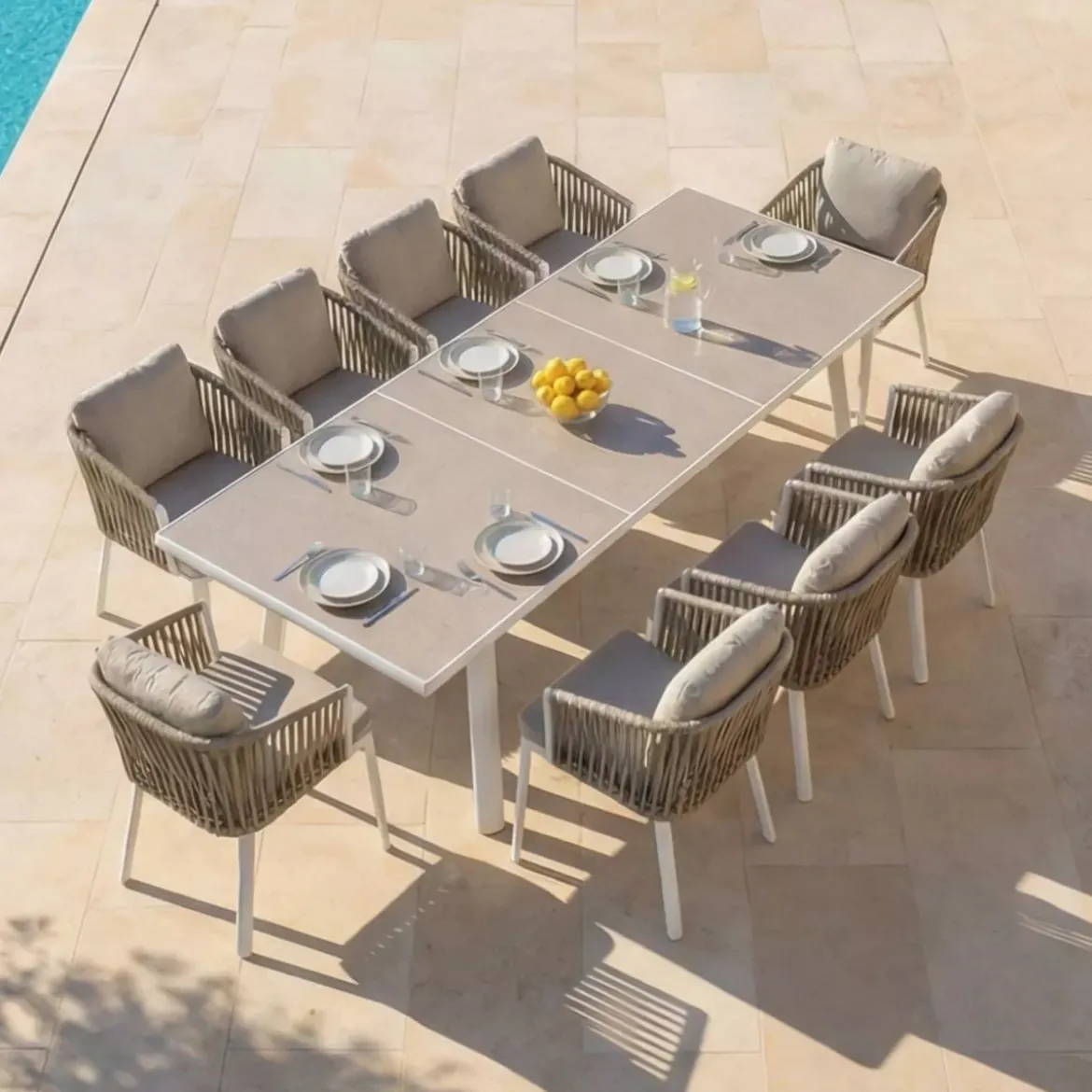 Tavolo da giardino estensibile automatico in alluminio 10 posti (200/260 x 96 cm) Amalfi Bianco e tortora