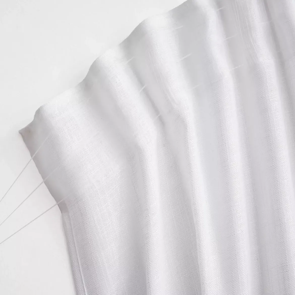 Tenda trasparente con effetto lino e nastro fronzuto (280 x 240 cm) Robin Bianco