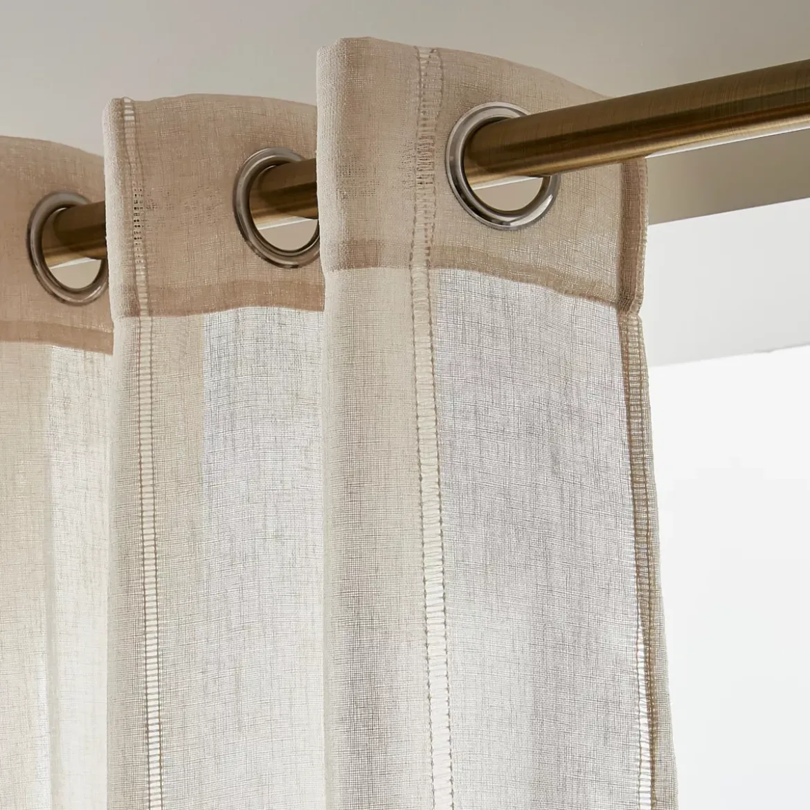 Tenda trasparente con occhielli (180 x 240 cm) Leontina Beige