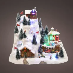 Villaggio di Natale luminoso e musicale, stazione sciistica animata