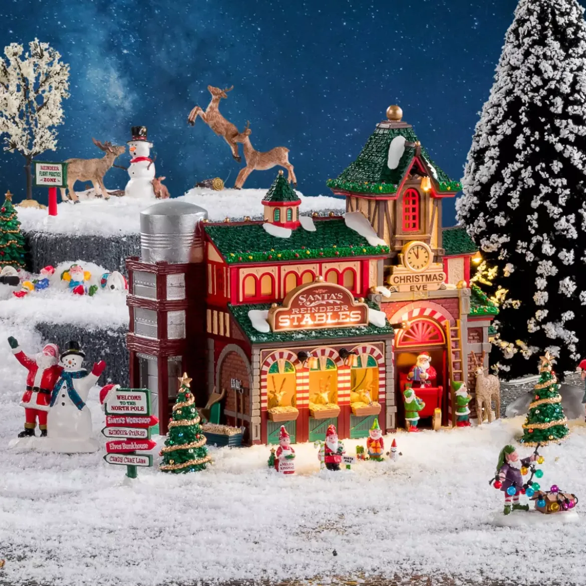 Villagio di Natale Lemax a pile e luminoso La scuderia delle renne di Babbo Natale